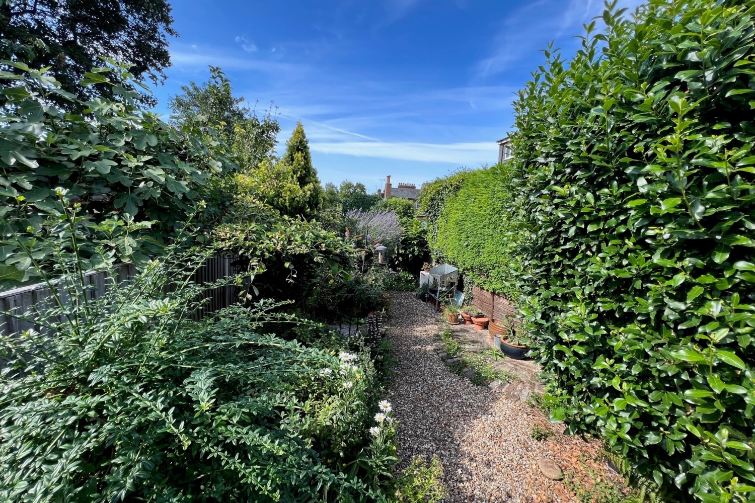 The Causeway, StainesuponThames, Surrey, TW18 Nevin And Wells